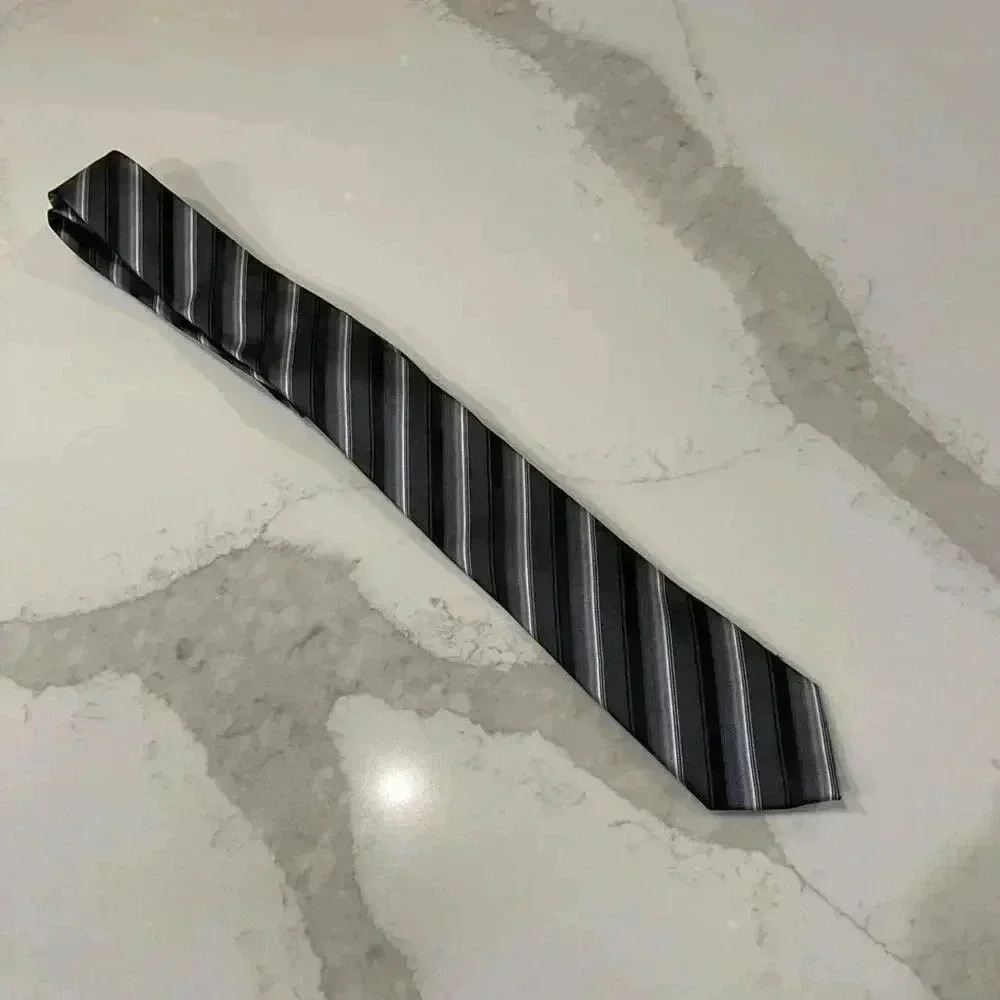 APT. 9 Necktie Gray Black White Stripes 100% Polyester Workwear Professional